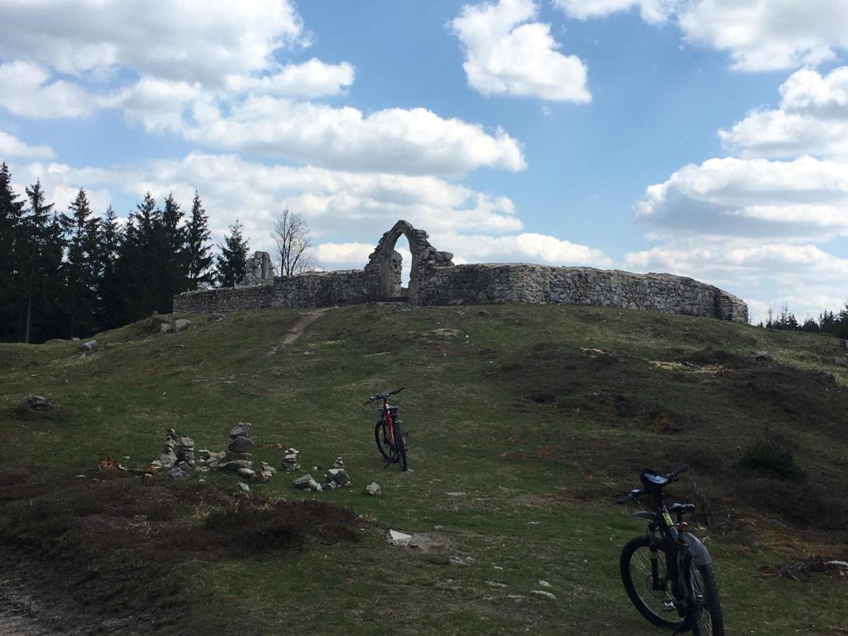 Ubytovani U Ropaku Horní Slavkov Kültér fotó